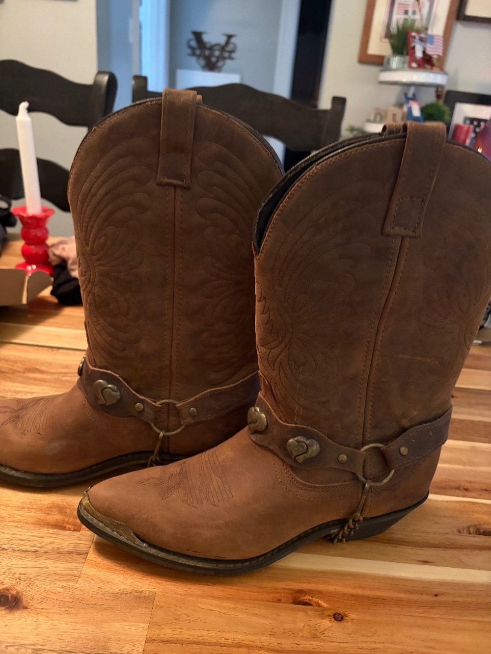 Leather cowboy boots size 8 1/2